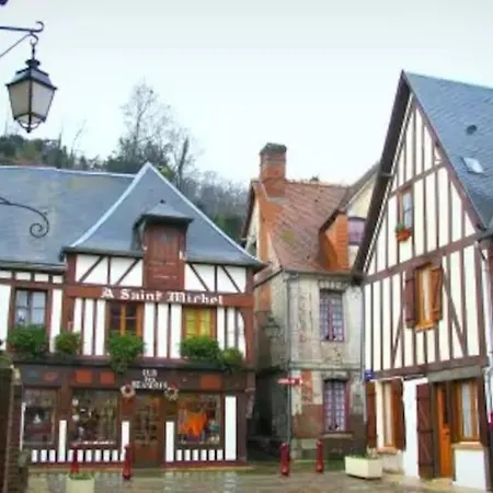 Petit Maison Villageoise Moulineaux