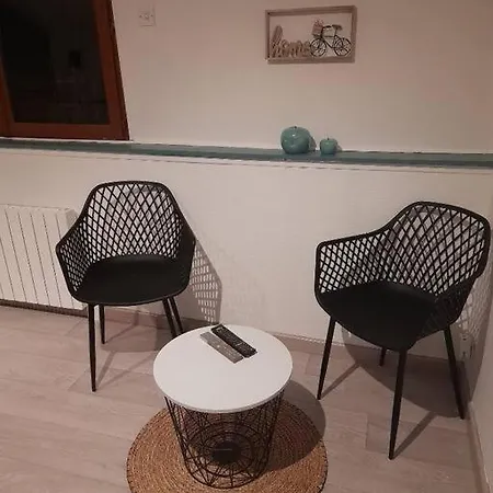 Petit Maison Villageoise Appartement *