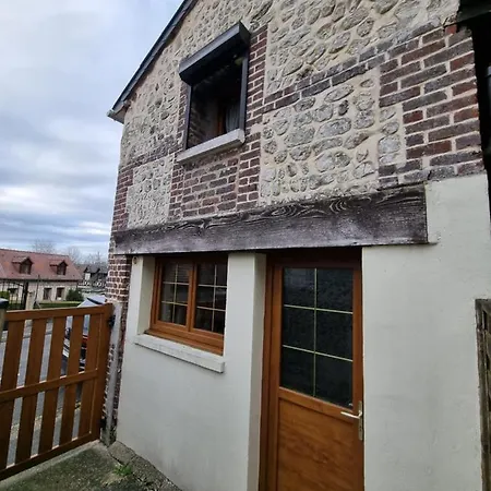 Petit Maison Villageoise Moulineaux